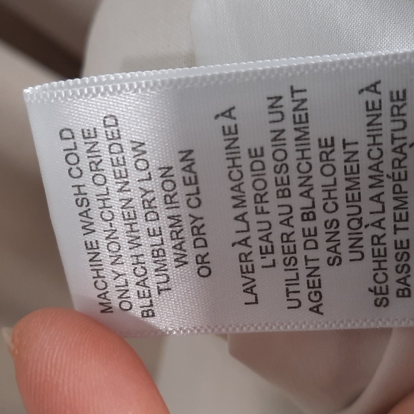 Banana Republic cream & white patterned cowl neck sleeveless top, size XS petite - Picture 9 of 9